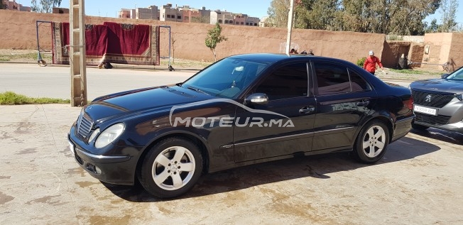 ميرسيديس-بينز كلاسي ي 270 مستعملة 1208615