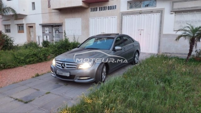 MERCEDES-BENZ 220 occasion 2316861