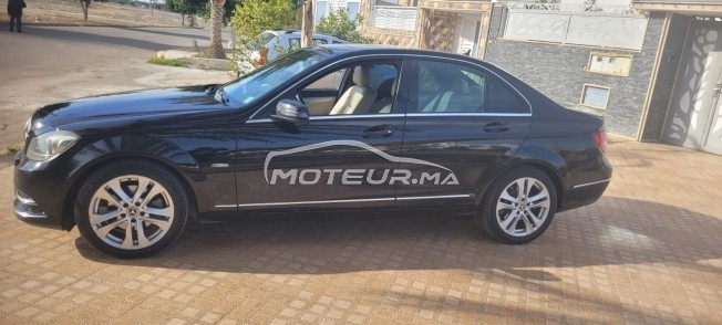 ميرسيديس-بينز 220 Zaki مستعملة 2001338