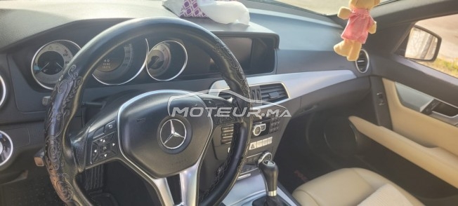 ميرسيديس-بينز 220 Zaki مستعملة 2001342