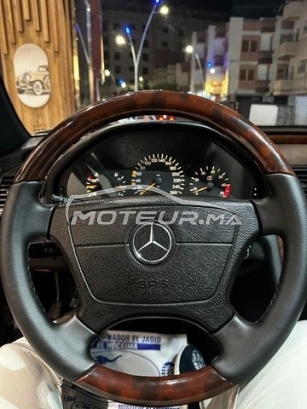 MERCEDES-BENZ 240 occasion 3580632