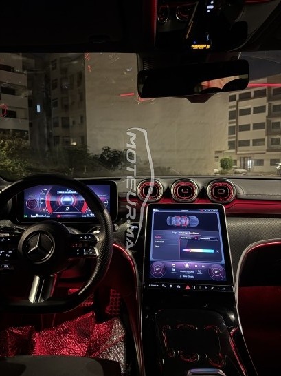 ميرسيديس-بينز كلاسي سي C300de مستعملة 2679950