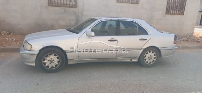 ميرسيديس-بينز كلاسي سي W202 مستعملة 3503874