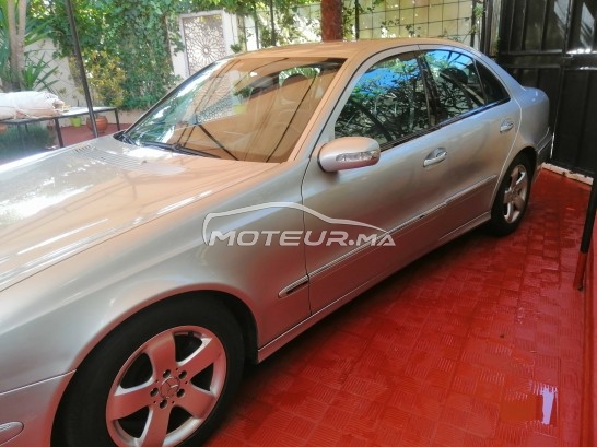 ميرسيديس-بينز كلاسي ي E 270 مستعملة 2008845