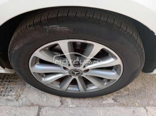 ميرسيديس-بينز كلاسي ي مستعملة 2404068