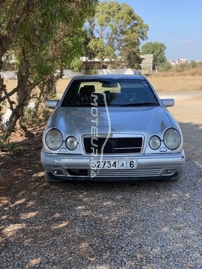 ميرسيديس-بينز كلاسي ي مستعملة 1219601