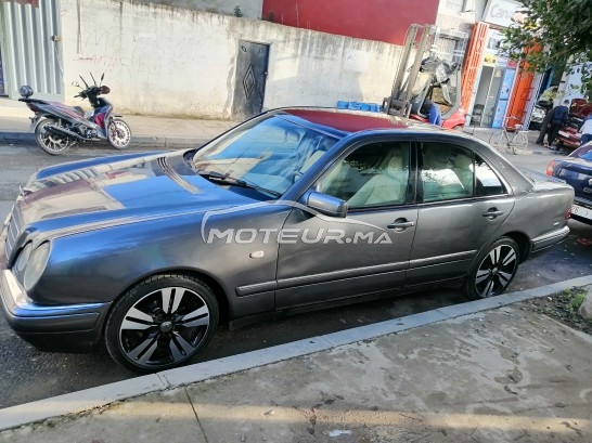 ميرسيديس-بينز كلاسي ي E220 مستعملة 1318623