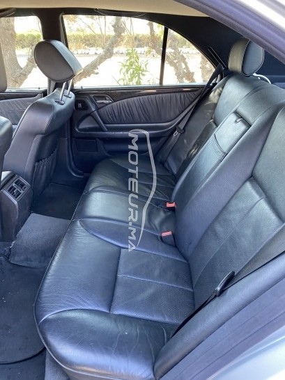 ميرسيديس-بينز كلاسي ي مستعملة 1219449