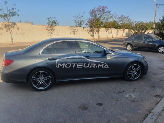 ميرسيديس-بينز كلاسي ي 220 amg مستعملة 1626037