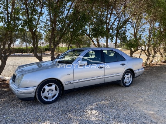 ميرسيديس-بينز كلاسي ي مستعملة 1219448