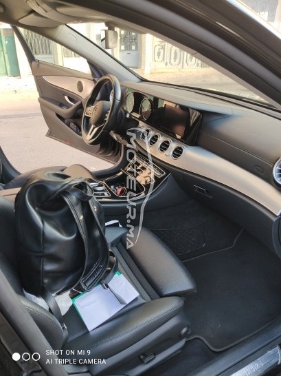 ميرسيديس-بينز كلاسي ي 220 d مستعملة 1698409