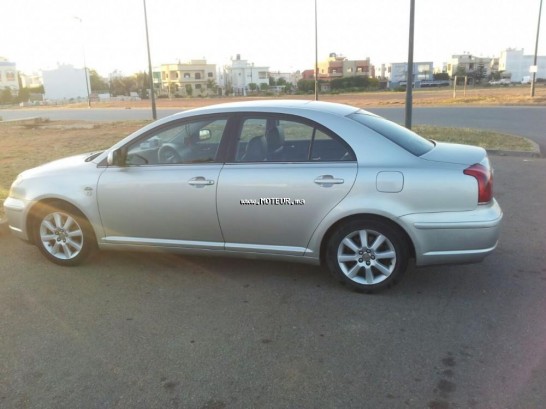 TOYOTA Avensis 2.0 occasion 94753