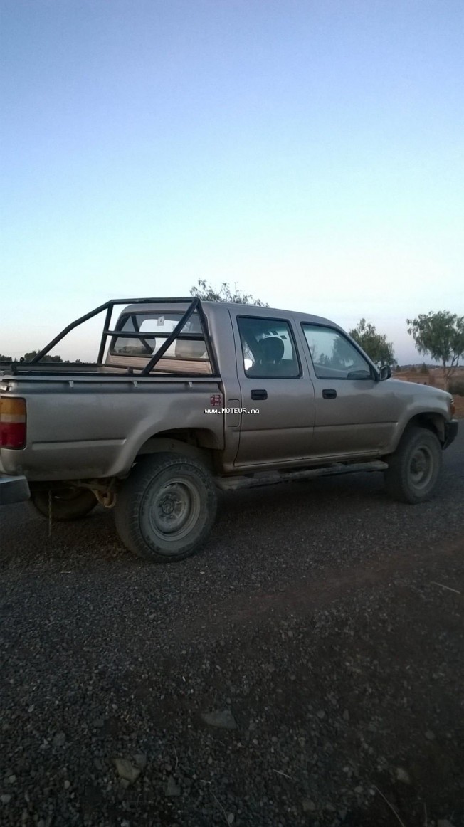 TOYOTA Hilux occasion 64660