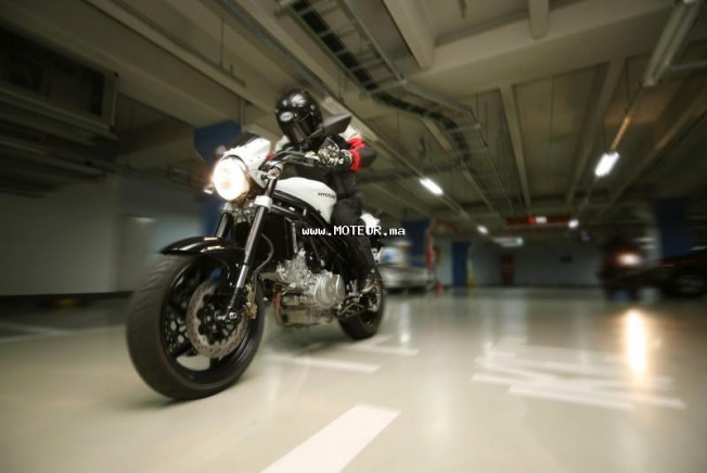 HYOSUNG Gt 650 4 temps occasion  225137