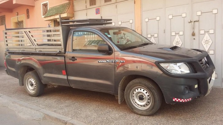 TOYOTA Hilux occasion 15111