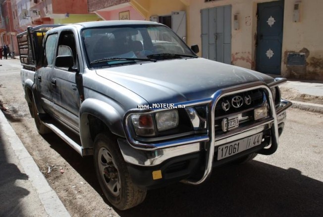 TOYOTA Hilux occasion 131066