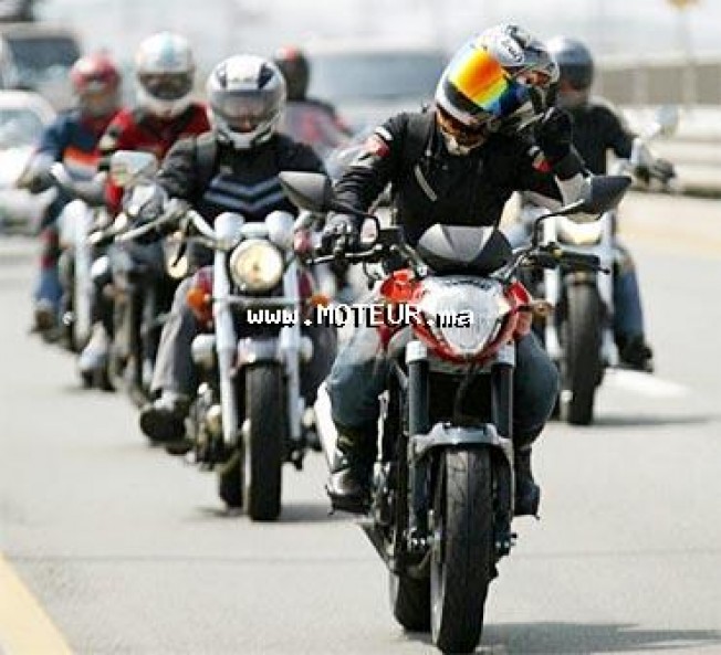HYOSUNG Gt 650 4 temps occasion  224796