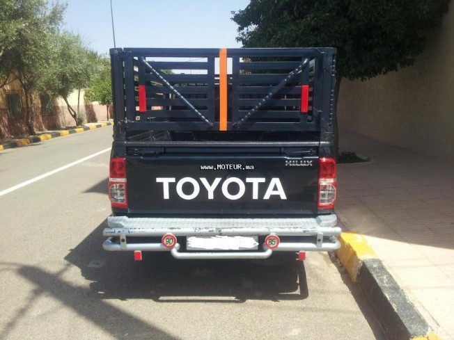 TOYOTA Hilux occasion 84954