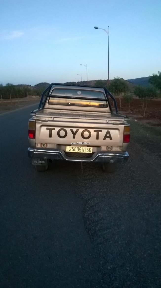 TOYOTA Hilux occasion 64659