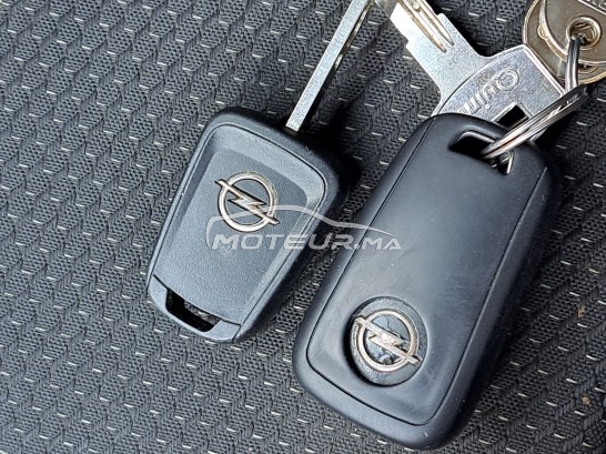 أوبل استرا Pack opc line مستعملة 1587597