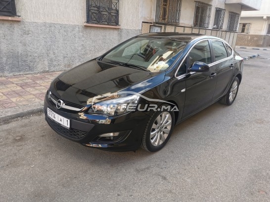 أوبل استرا Berline مستعملة 1703653