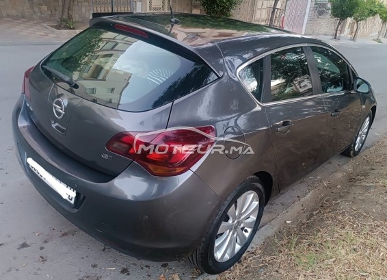 أوبل استرا J cosmos مستعملة 1696422