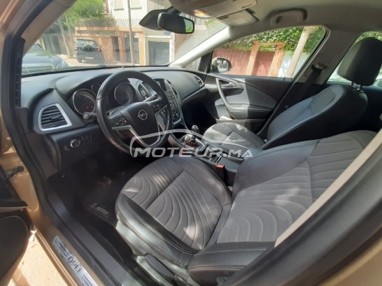 أوبل استرا مستعملة 1674294