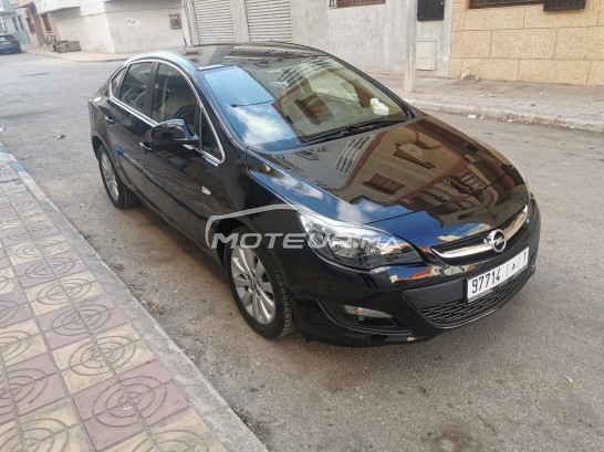 أوبل استرا Berline مستعملة 1703652