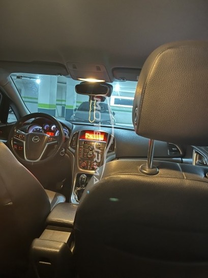 أوبل استرا Cosmo مستعملة 2171425