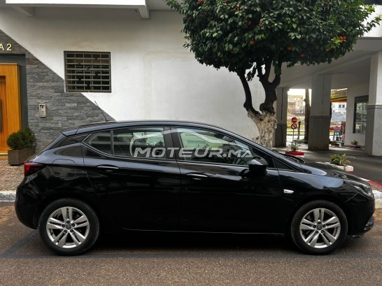 أوبل استرا مستعملة 1999437