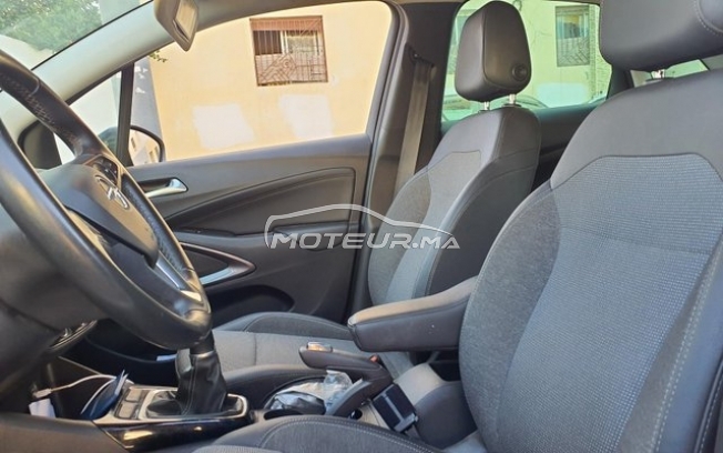 أوبل كروسلاند مستعملة 2981303