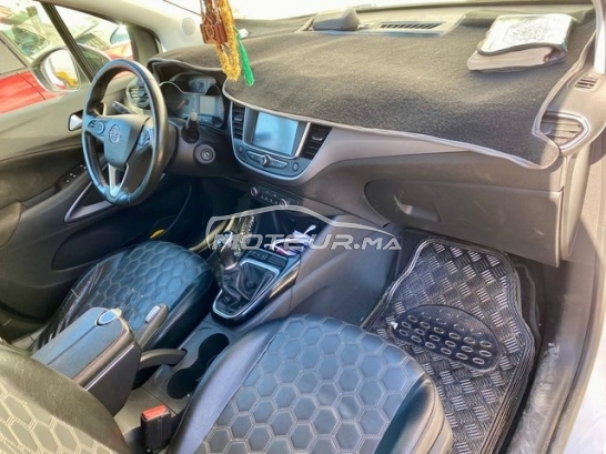 أوبل كروسلاند مستعملة 2979850