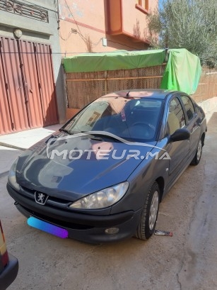  PEUGEOT Sedan gasolina usado en Khouribga Marruecos