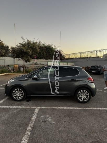 بيجو 208 مستعملة 1934669