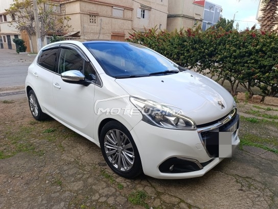 بيجو 208 مستعملة 1989628