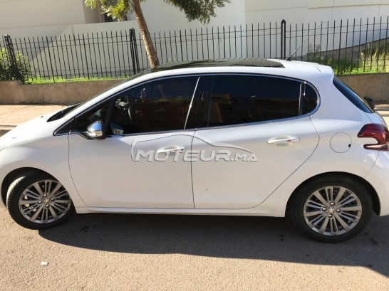 PEUGEOT 208 White edition occasion 673553