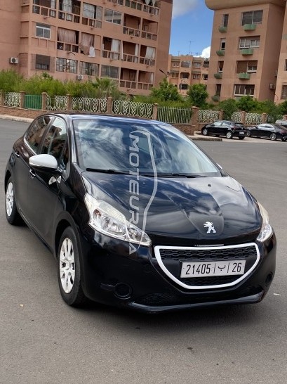 Voiture Peugeot 208 2015 à  Marrakech   Essence  - 6 chevaux