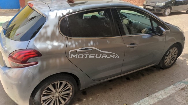 بيجو 208 1.6 hdi مستعملة 2448069