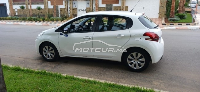 PEUGEOT 208 1,6 hdi occasion 1724678