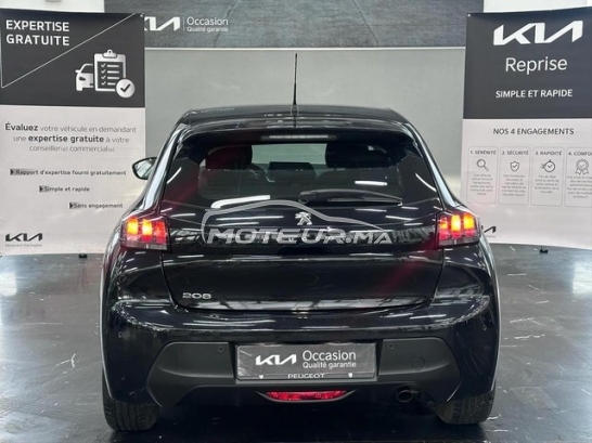 KIA - PEUGEOT 208