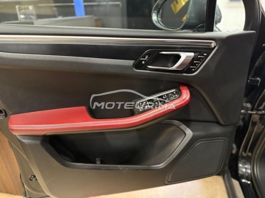 بورش ماكان مستعملة 2727603