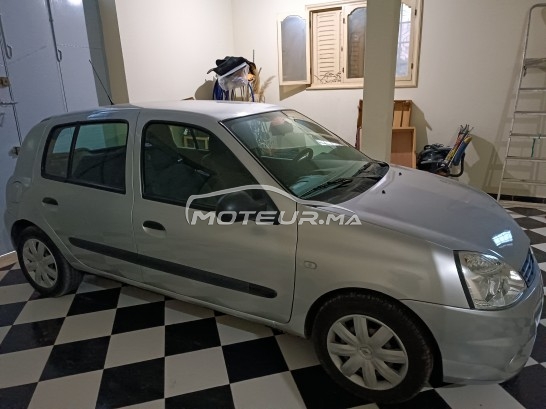 رونو اوتري Compus مستعملة 1801063