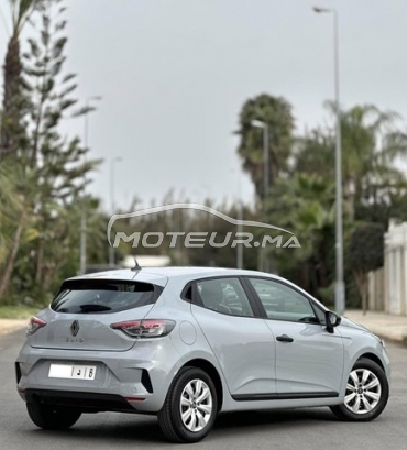 RENAULT Clio مستعملة