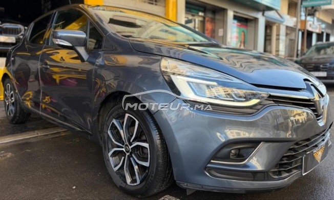 RENAULT Clio مستعملة