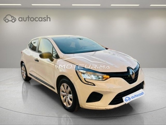 RENAULT Clio مستعملة