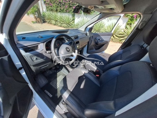 رونو يكسبريس مستعملة 1717548