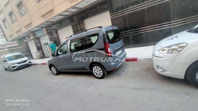 رونو يكسبريس مستعملة 2549331