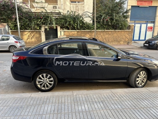 RENAULT Latitude 2012 occasion 1780177