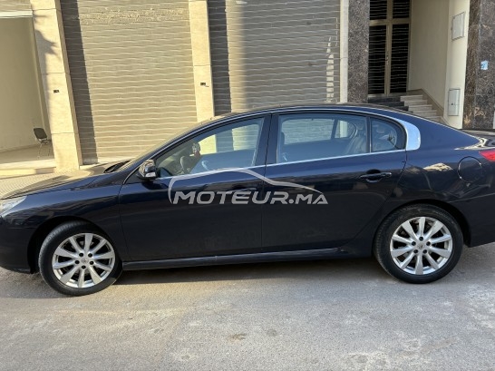 RENAULT Latitude 2012 occasion 1780182