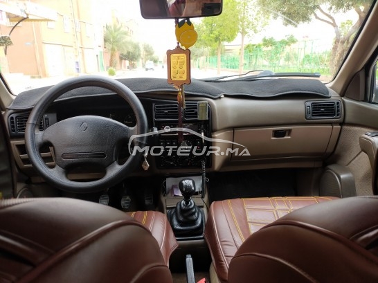 رونو ر19 Storia مستعملة 1601390